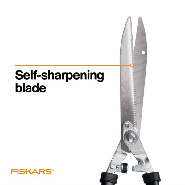 Fiskars Power-Lever Hedge Shears - 25"-33" Extendable Handle - Plant Cutting Scissors - Yard and Garden Tools - Orange/Black (packaging may vary) - Image 3