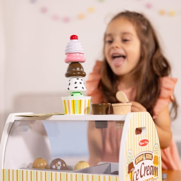 Melissa & Doug Wooden Scoop and Serve Ice Cream Counter